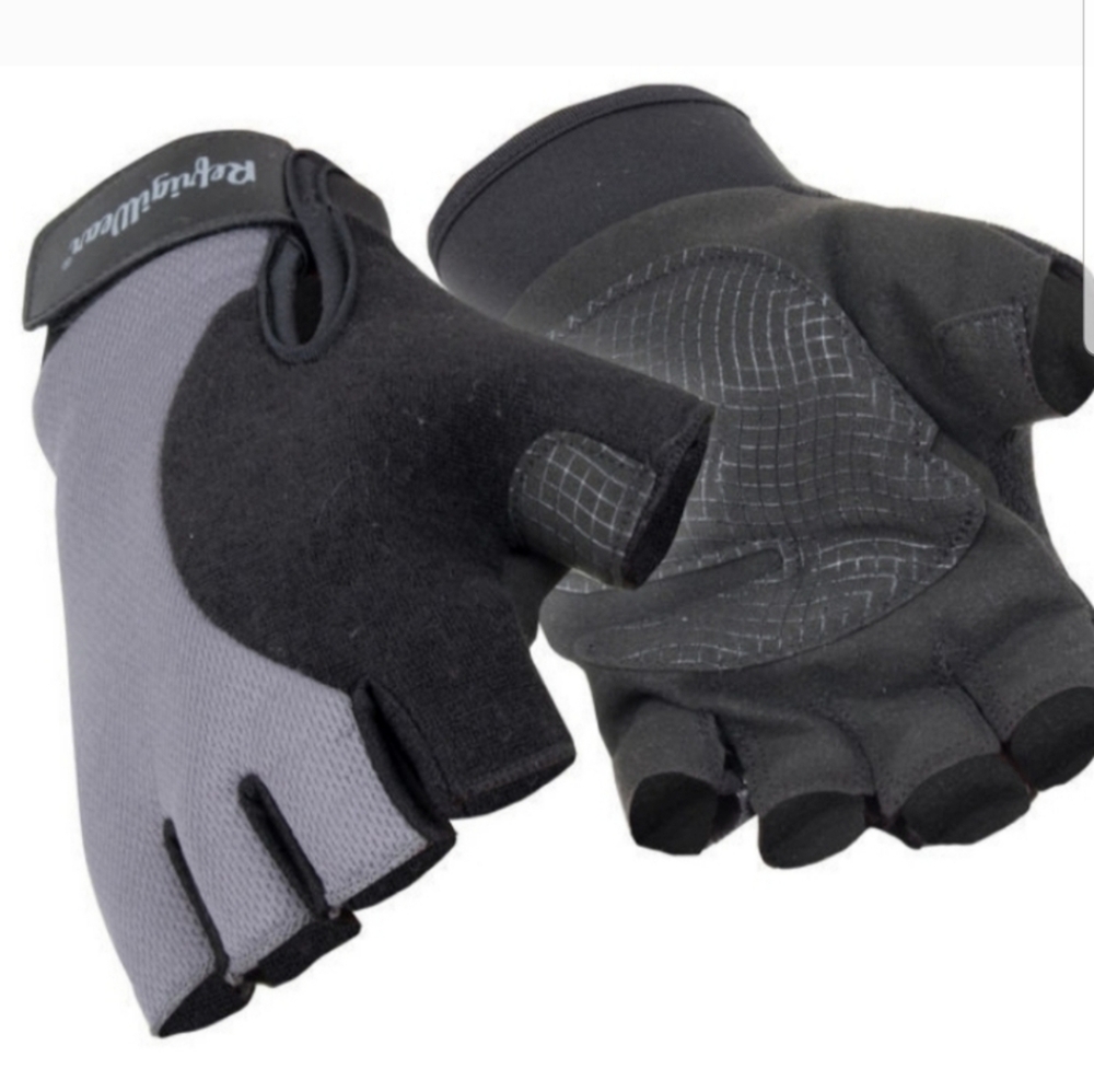 NWT! REFRIGIWEAR Black and Gray Fingerless Gloves Sz XL NWT